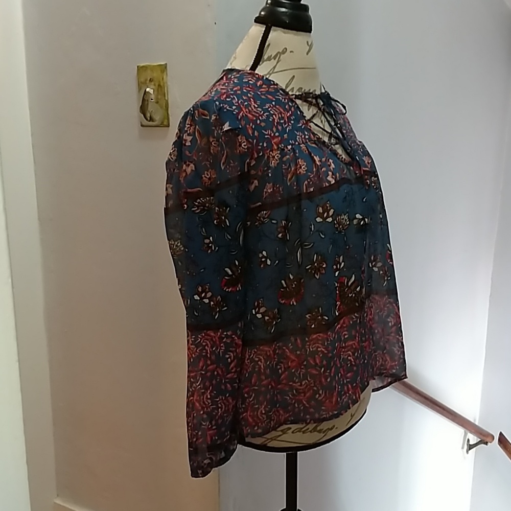 🎀 Everly sheer print top Sz XS - Picture 2 of 7